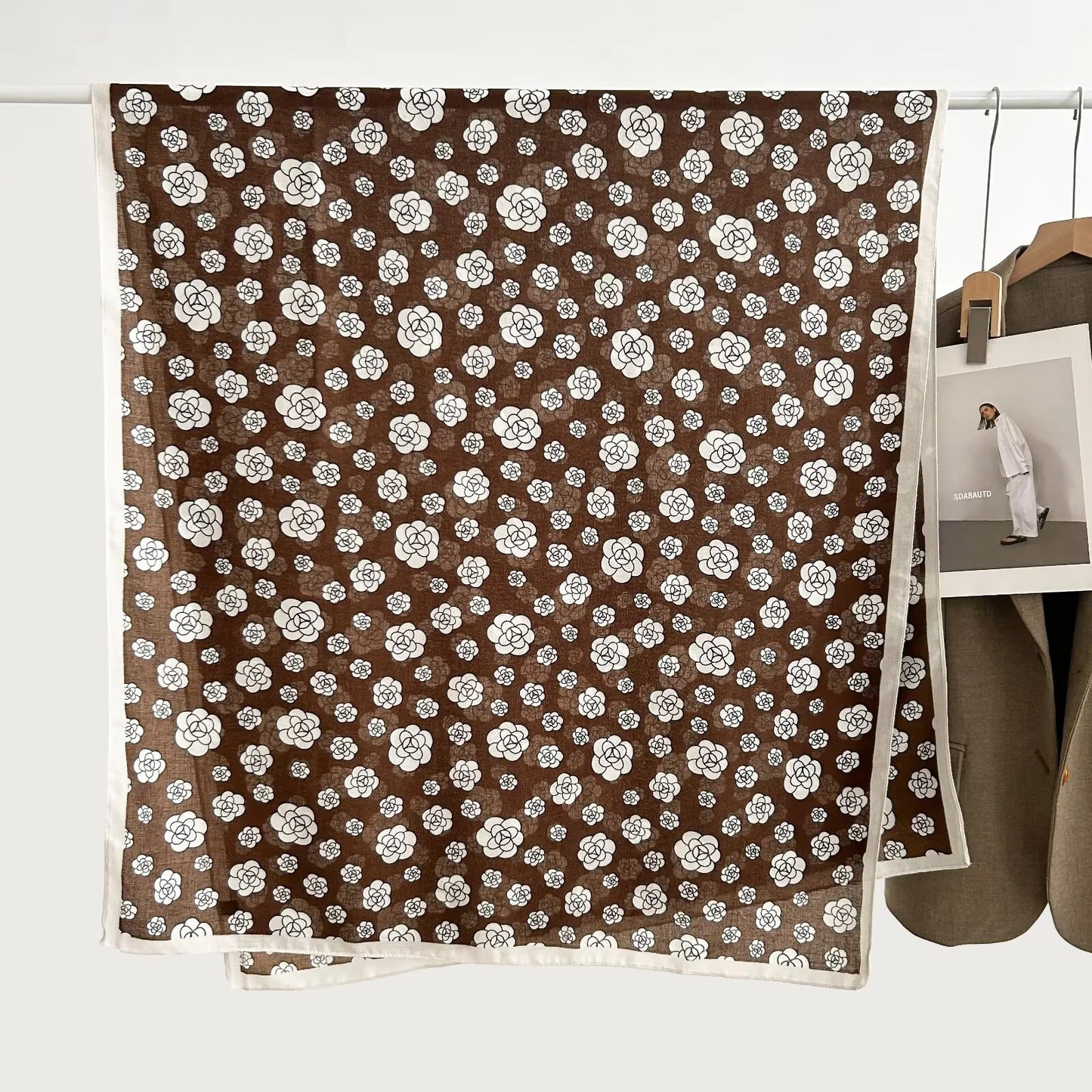 Classy Print Brown-S5