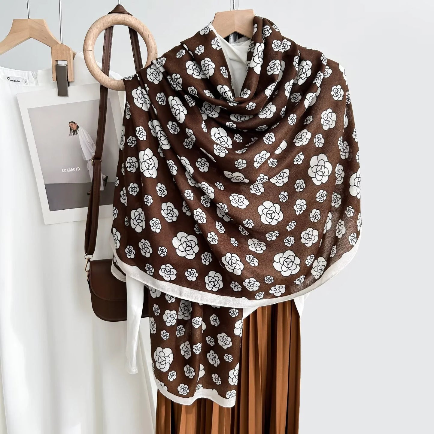 Classy Print Brown-S5