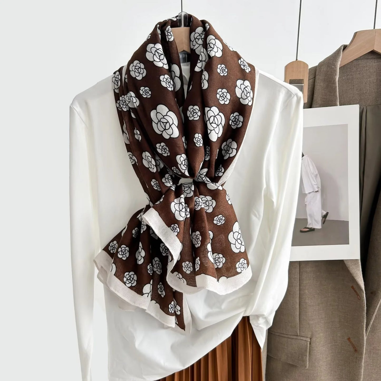 Classy Print Brown-S5